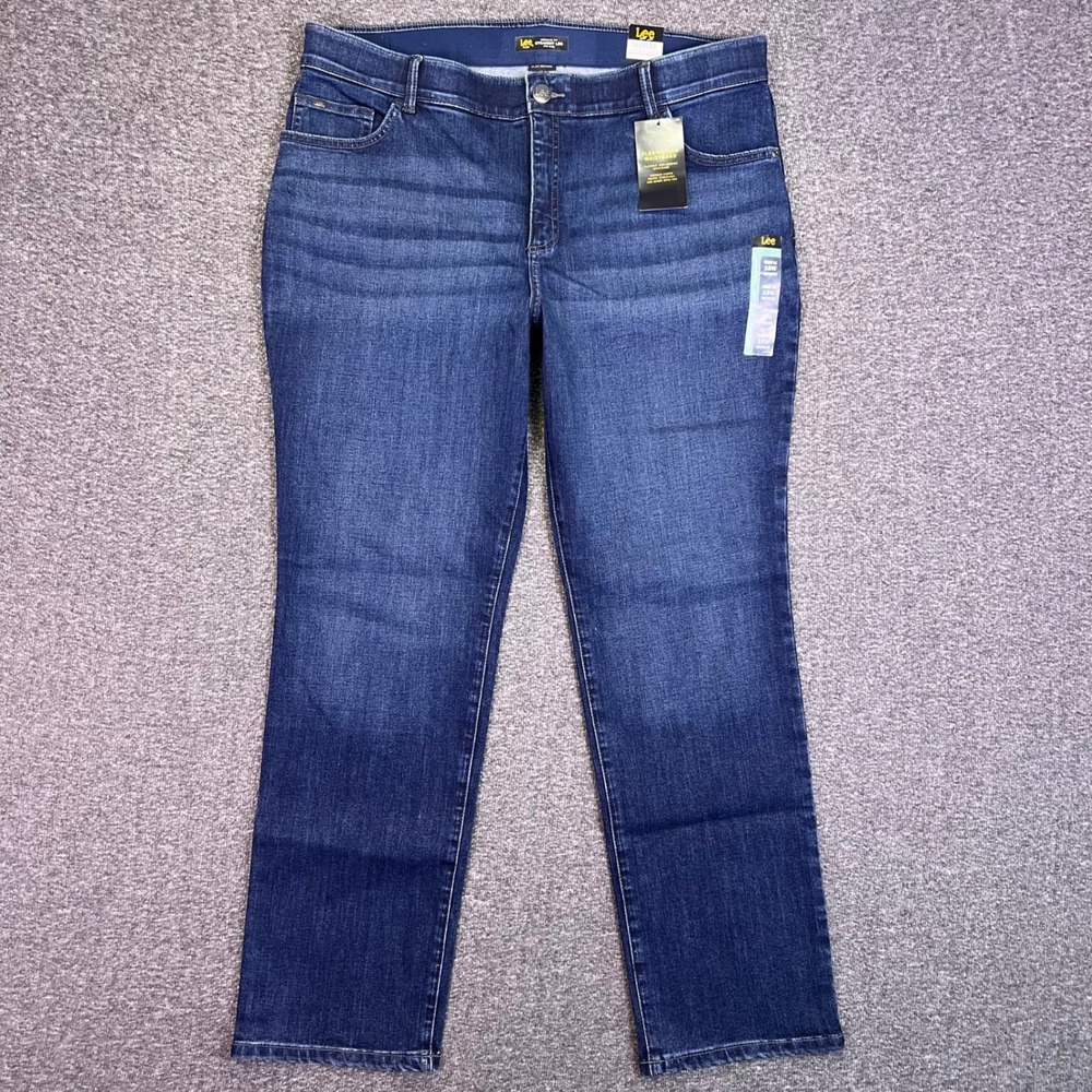 Lee Jeans Womens 18W 40x31 Casual Mid Rise Flex Motion Plus Straight  NEW